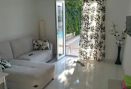 Paddys Apartments Ovacik Oludeniz Exterior photo